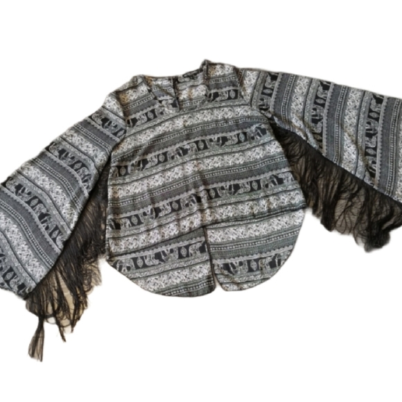See you Monday elephant print fringe sleeve top - Picture 1 of 13
